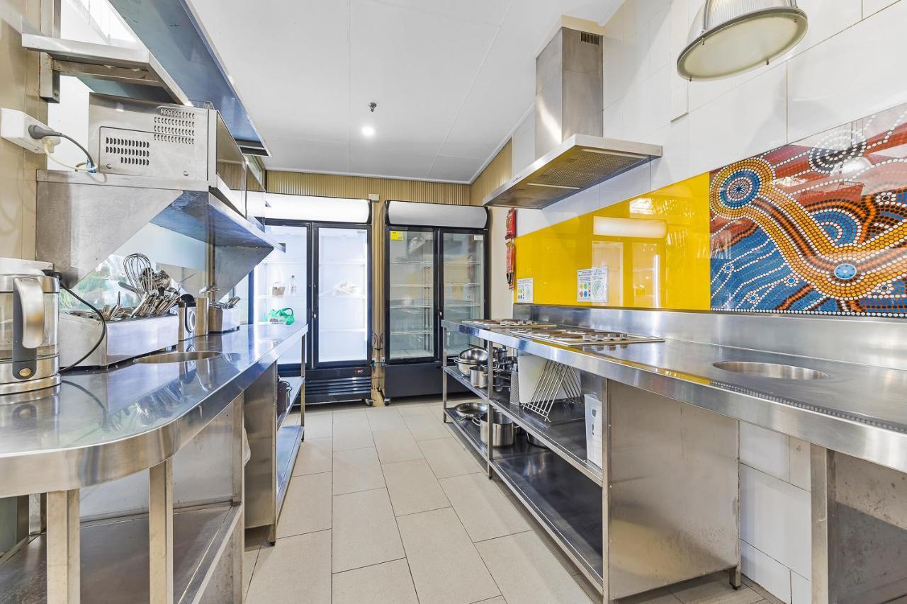 London Plane Backpackers Hostel Sydney Exterior photo