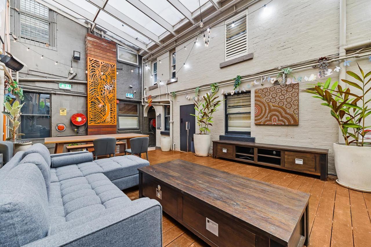 London Plane Backpackers Hostel Sydney Exterior photo
