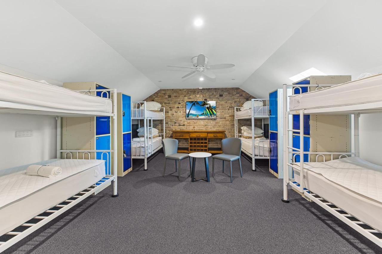 London Plane Backpackers Hostel Sydney Exterior photo