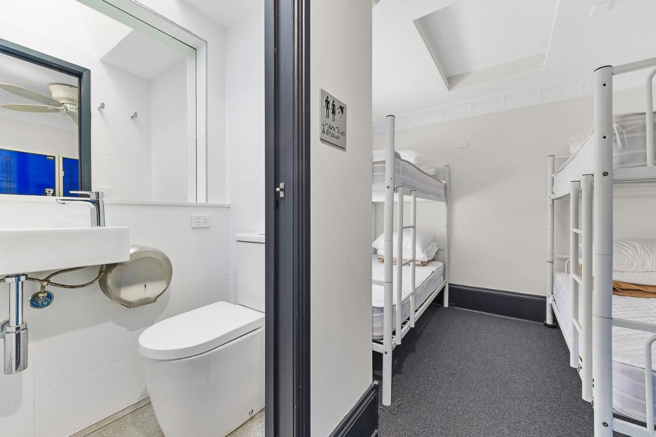 London Plane Backpackers Hostel Sydney Exterior photo