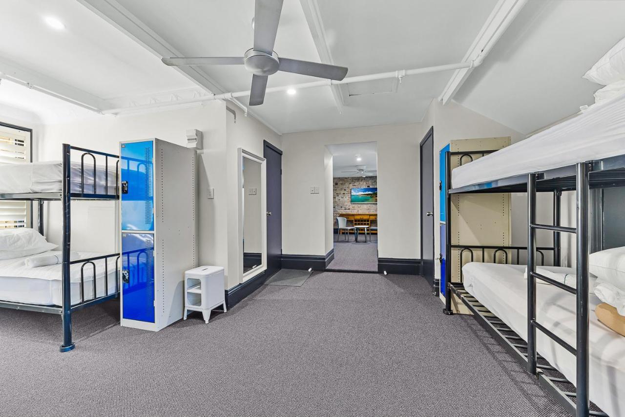 London Plane Backpackers Hostel Sydney Exterior photo