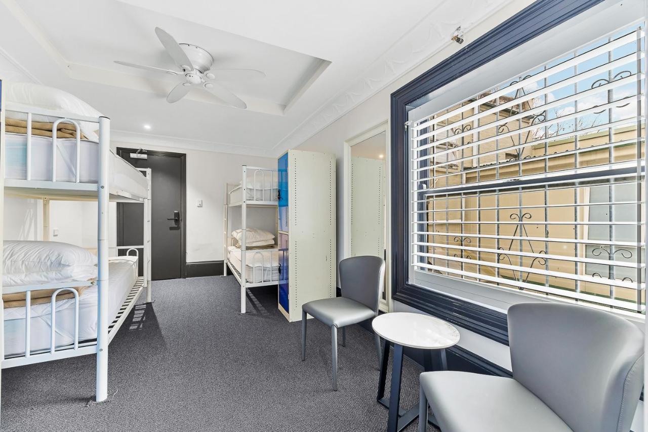 London Plane Backpackers Hostel Sydney Exterior photo