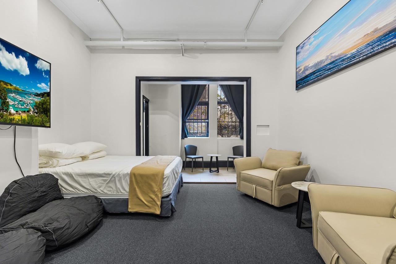 London Plane Backpackers Hostel Sydney Exterior photo